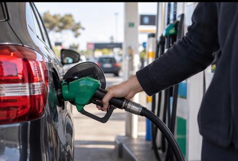 Petrol pushes above $3.30 a litre as AA warns Kiwi motorists fuel pain could last until Christmas